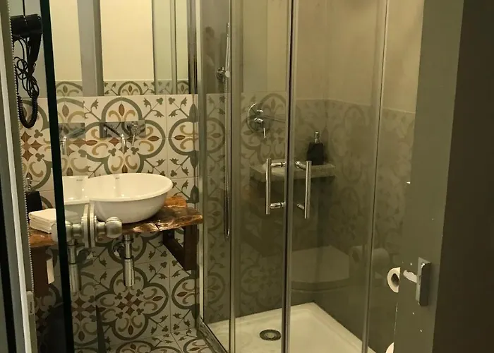 Goodtime Marques Pensión