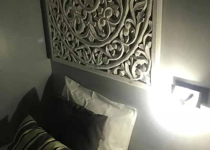 Goodtime Marques Pensión 3*